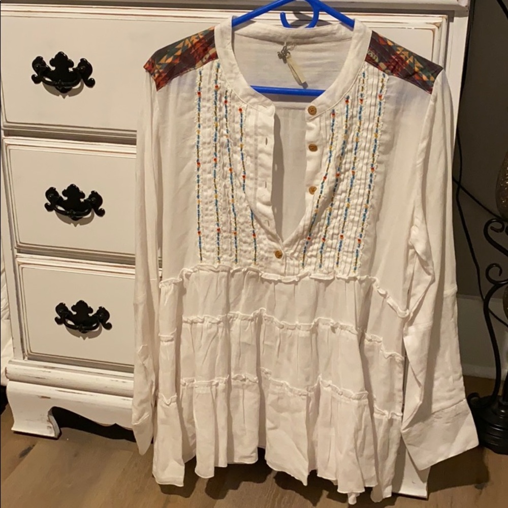 Women’s gimmicks top